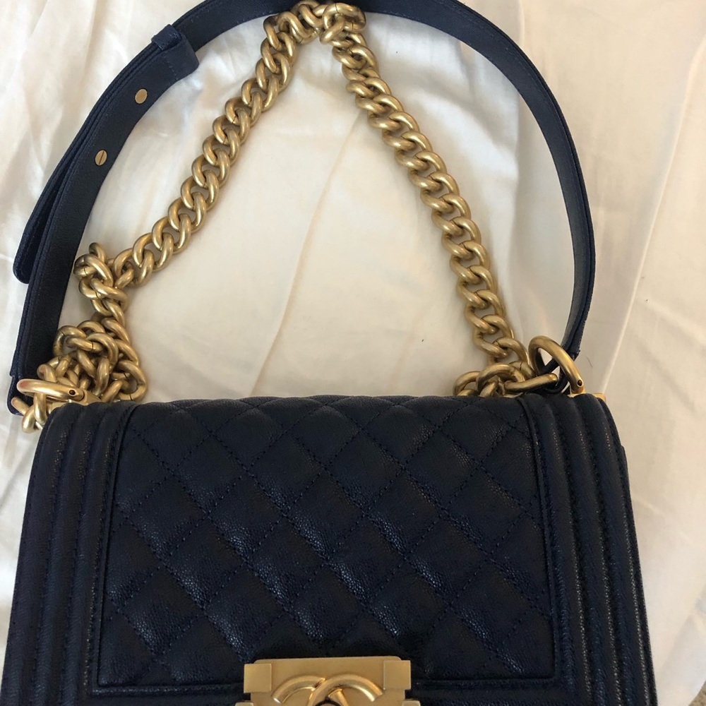 Chanel authentic bag - Picture 4 of 6